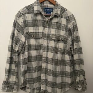 Northwest Territory Men's Gray Plaid Shirt